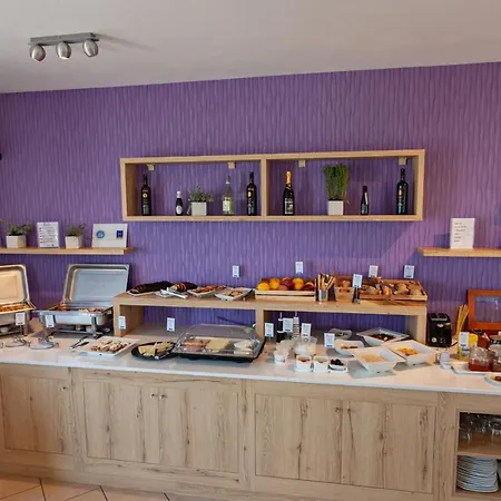 Carme Hotel