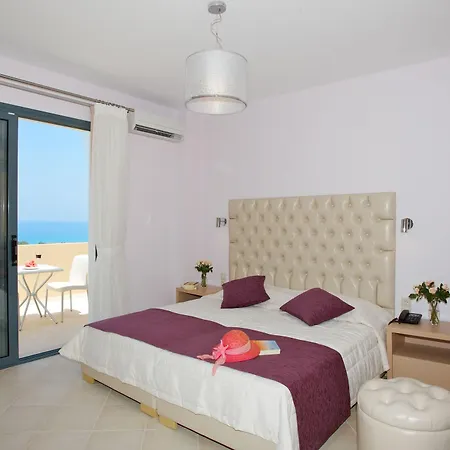 Carme Hotel Adelianos Kampos